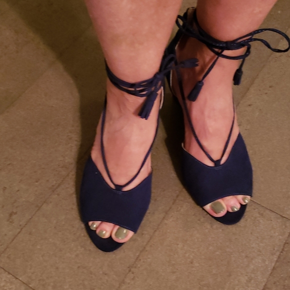 Adrienne Vitadini suede Royal Blue NWOT Sz 7.5 - Picture 7 of 12